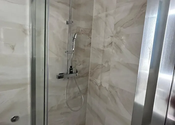 Perina - Free Parking *