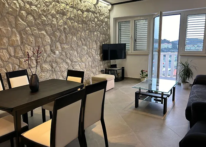 Perina - Free Parking Appartement