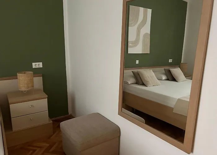 Perina - Free Parking