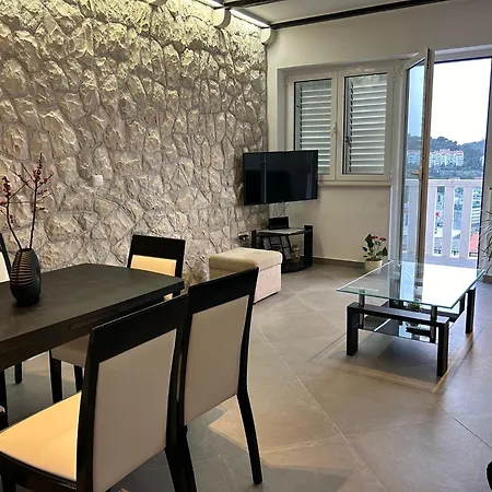 Perina - Free Parking Apartamento